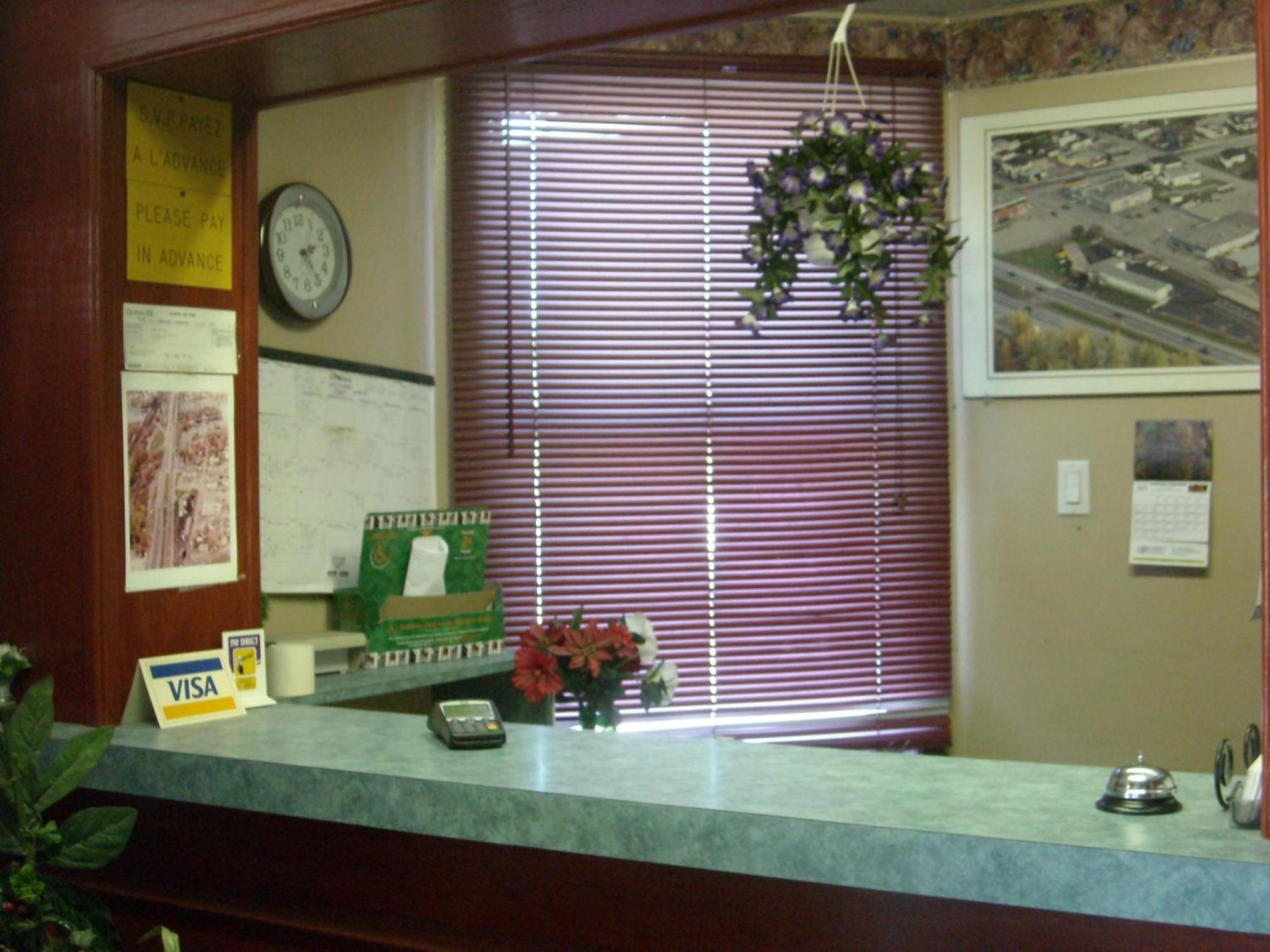 Motel Montreal Notre-Dame-de-l'Ile-Perrot Dış mekan fotoğraf