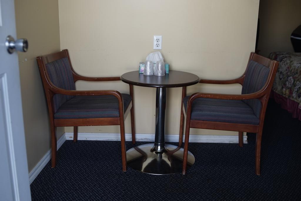 Motel Montreal Notre-Dame-de-l'Ile-Perrot Dış mekan fotoğraf