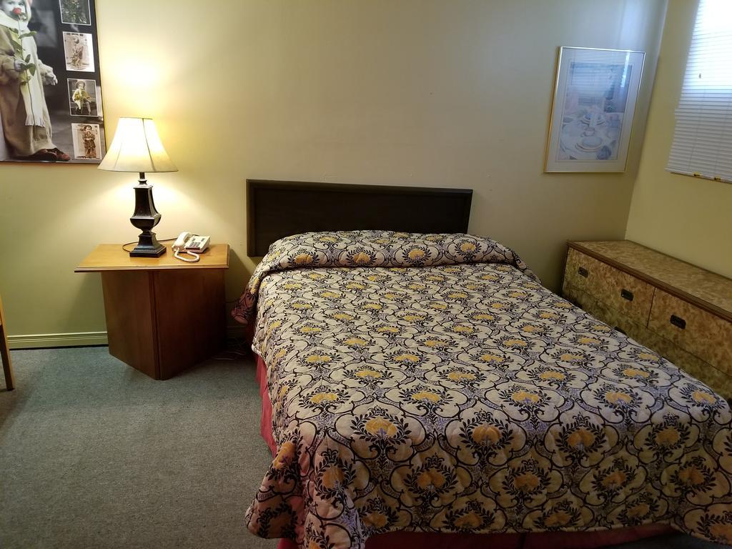 Motel Montreal Notre-Dame-de-l'Ile-Perrot Dış mekan fotoğraf
