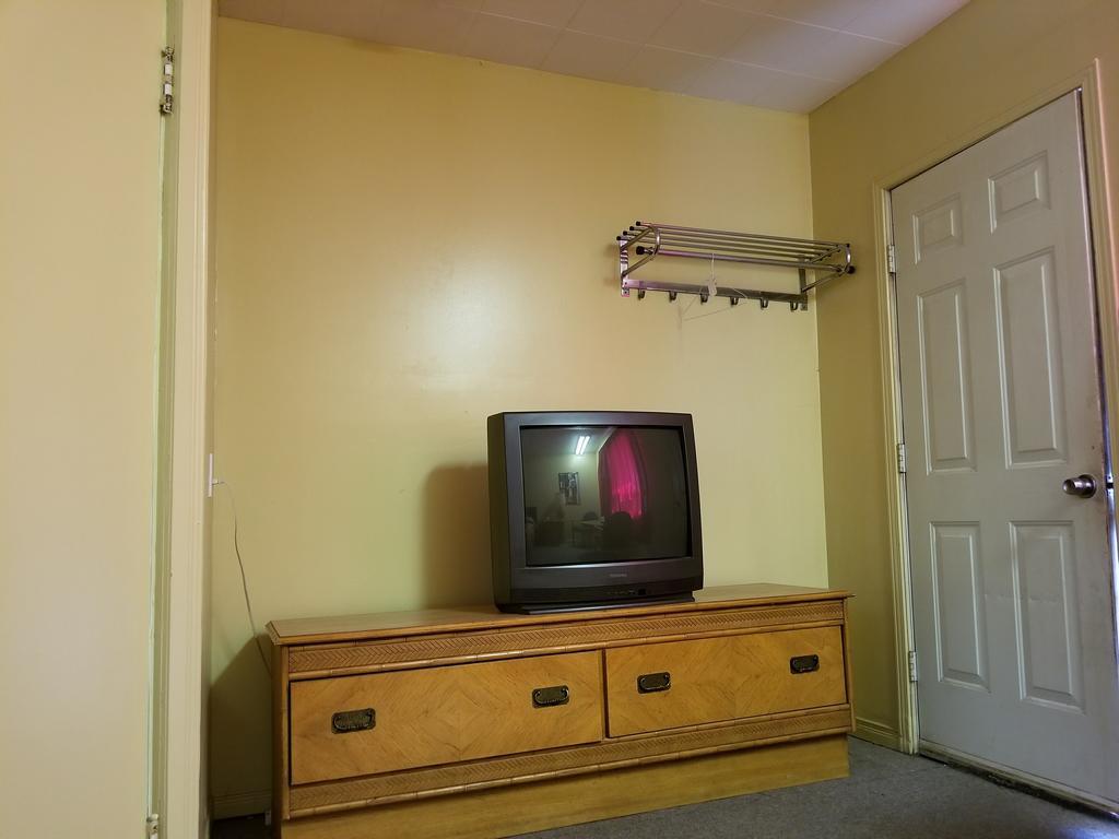 Motel Montreal Notre-Dame-de-l'Ile-Perrot Dış mekan fotoğraf