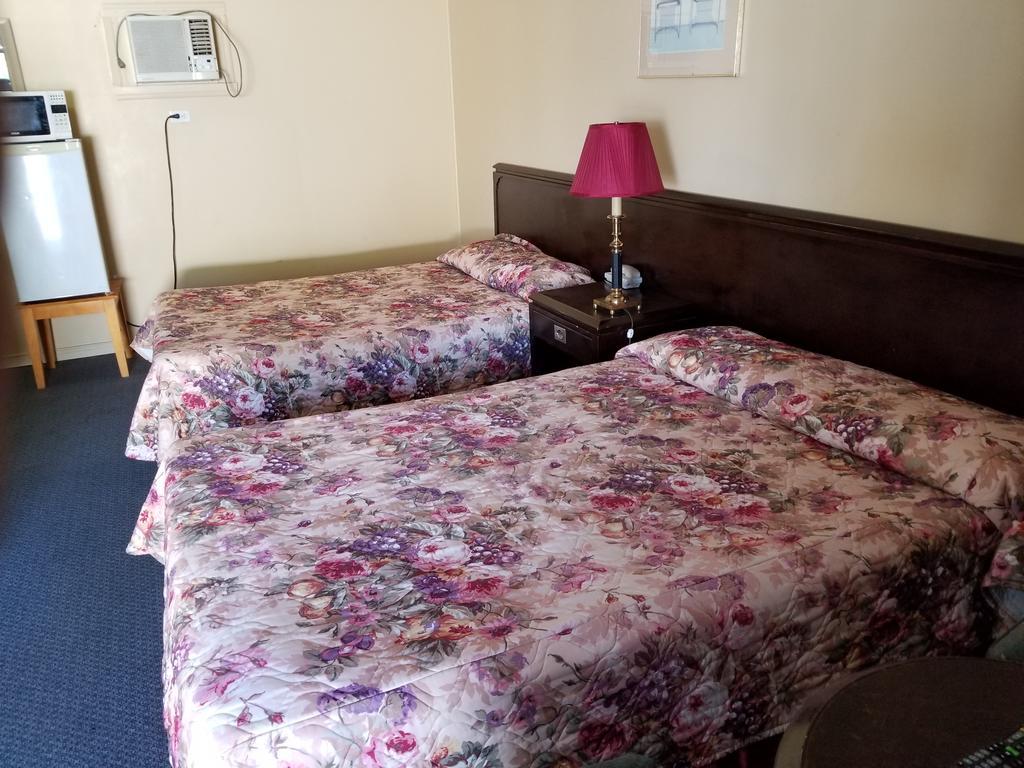 Motel Montreal Notre-Dame-de-l'Ile-Perrot Dış mekan fotoğraf