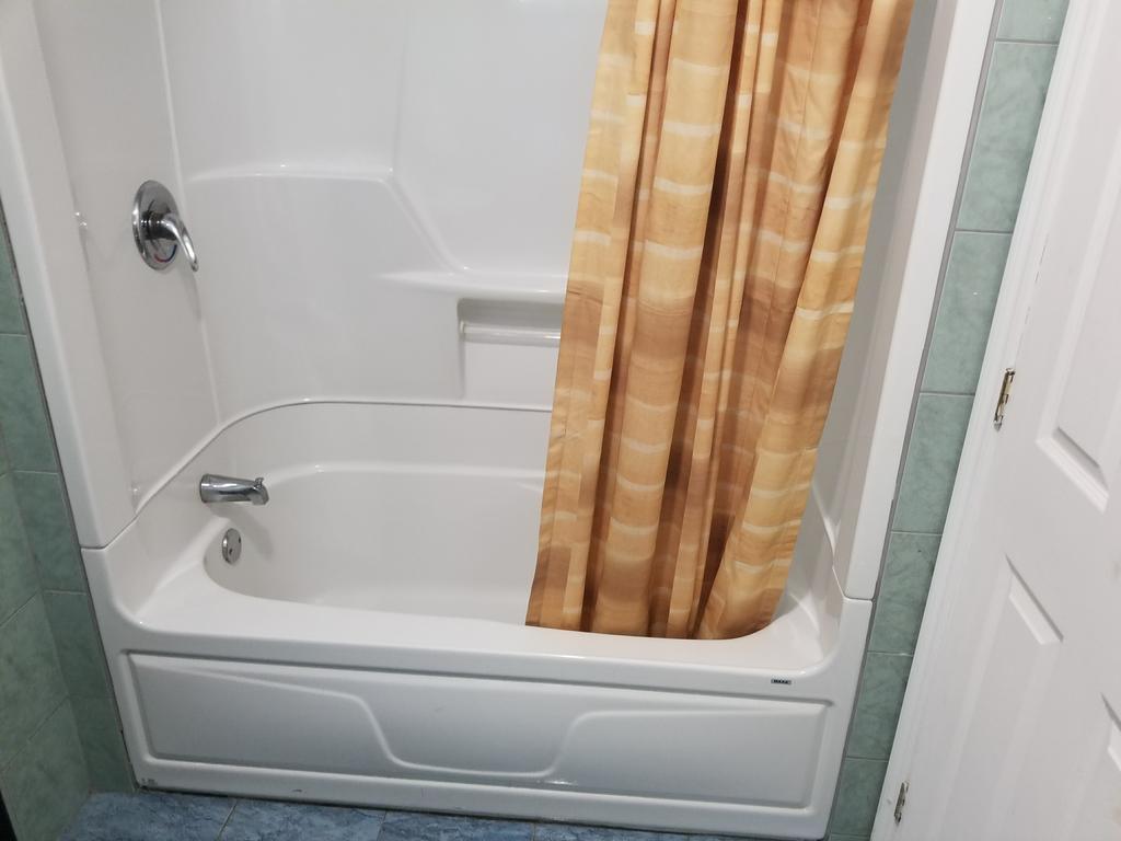 Motel Montreal Notre-Dame-de-l'Ile-Perrot Dış mekan fotoğraf