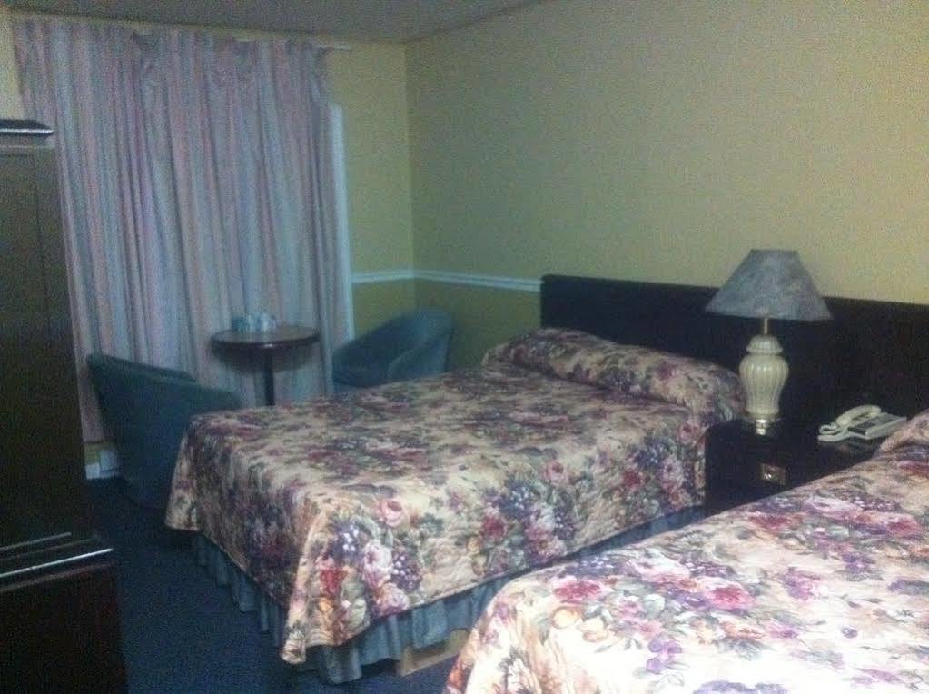 Motel Montreal Notre-Dame-de-l'Ile-Perrot Dış mekan fotoğraf